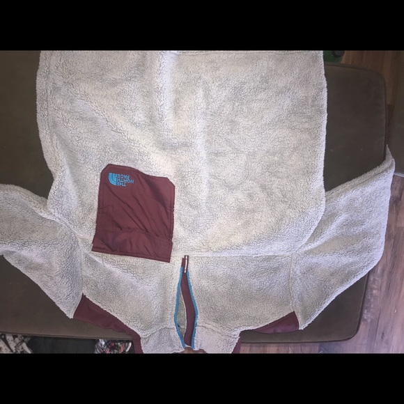 The North Face Jackets & Blazers - Pull over